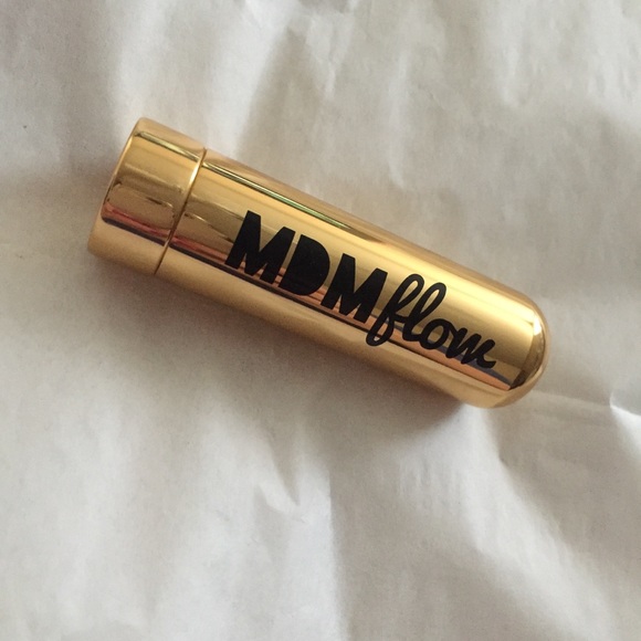 Full Size MDM Flow Lipstick in Bossy - Picture 3 of 7